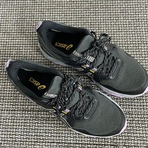 Womens Walking shoe